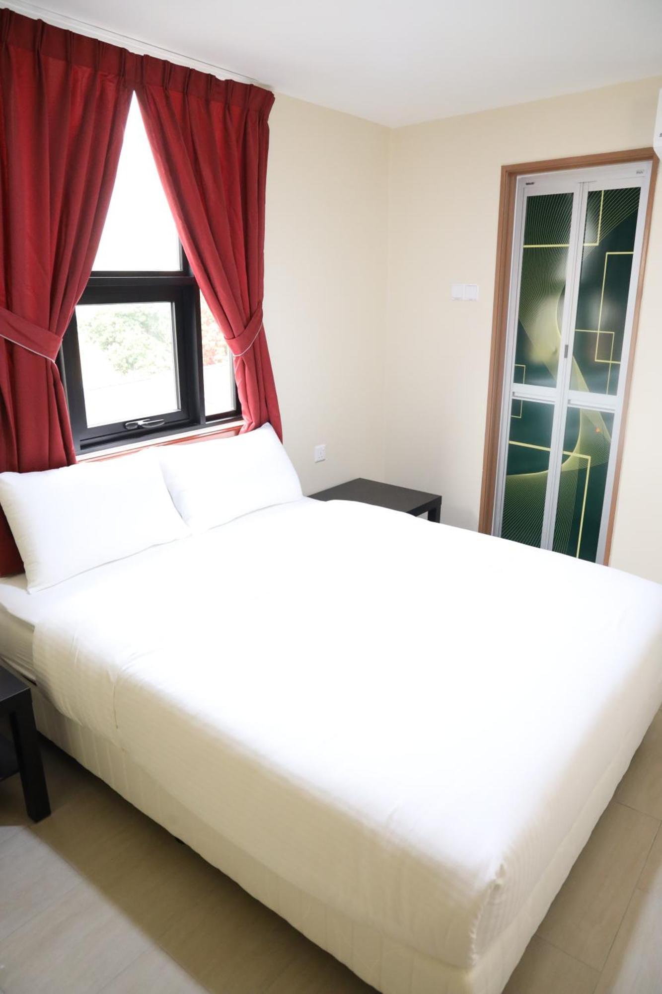 Hotel Capital O 90897 Island George Town