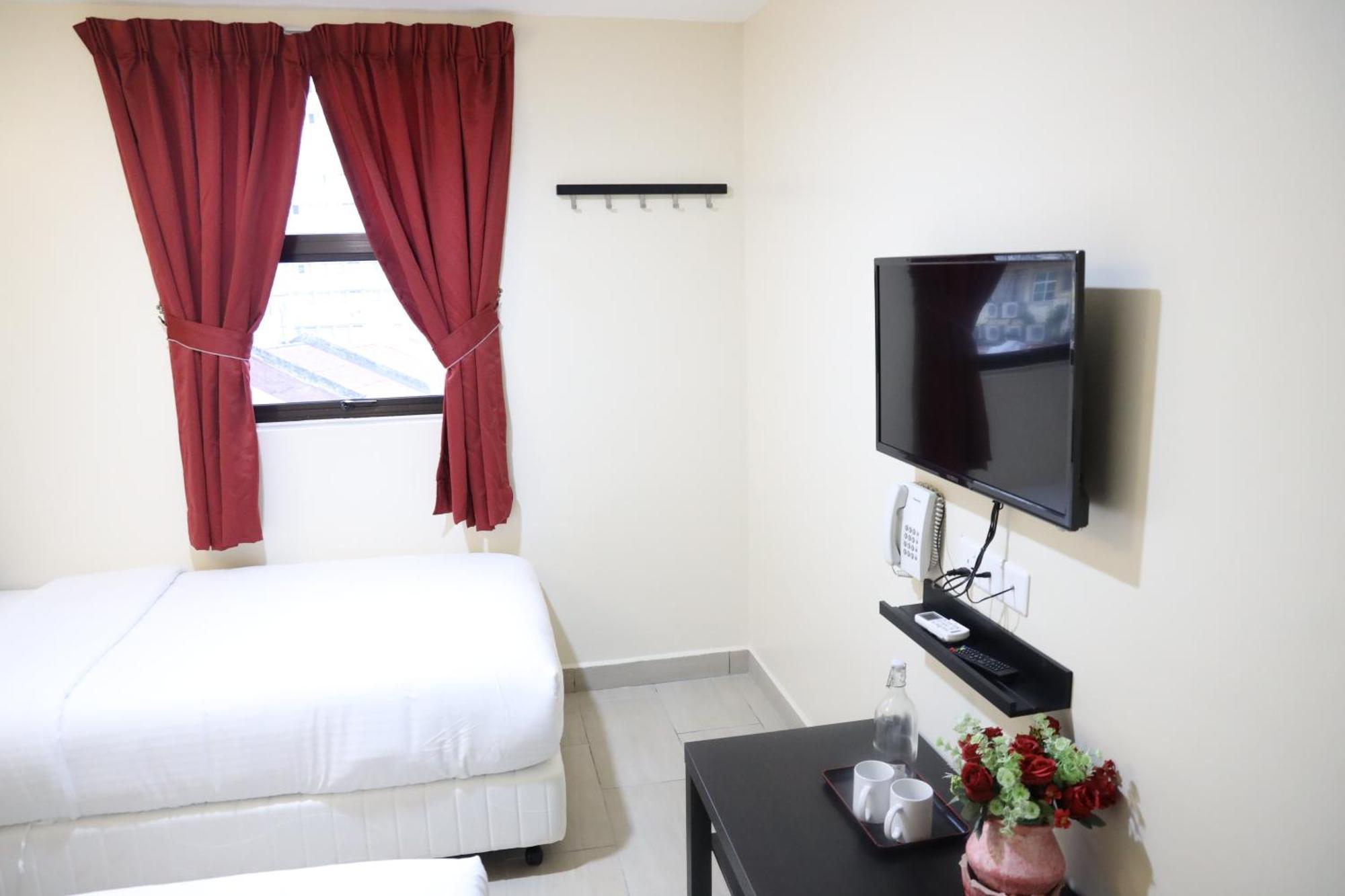Capital O 90897 Island Hotel George Town