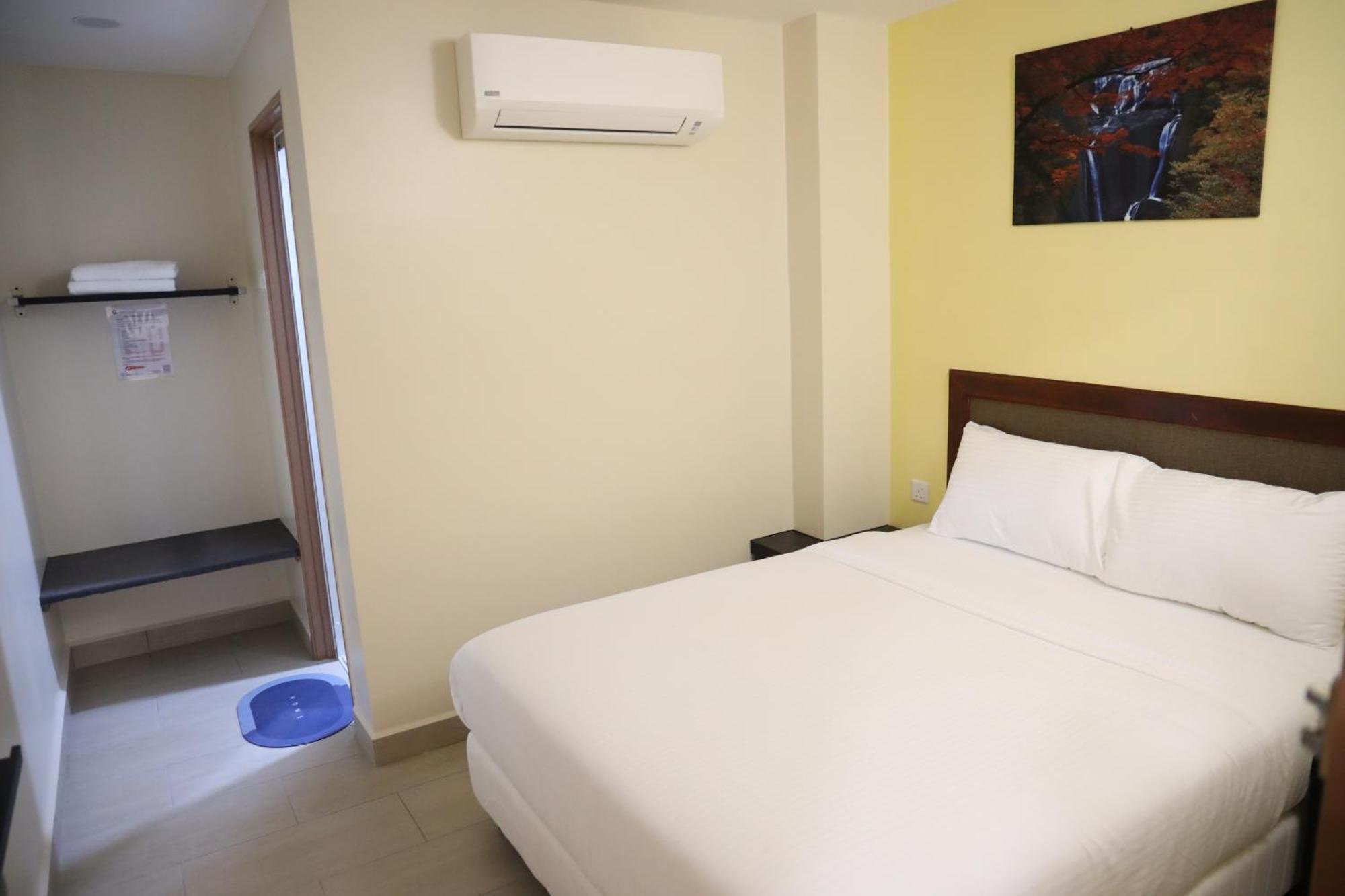Capital O 90897 Island 3* George Town