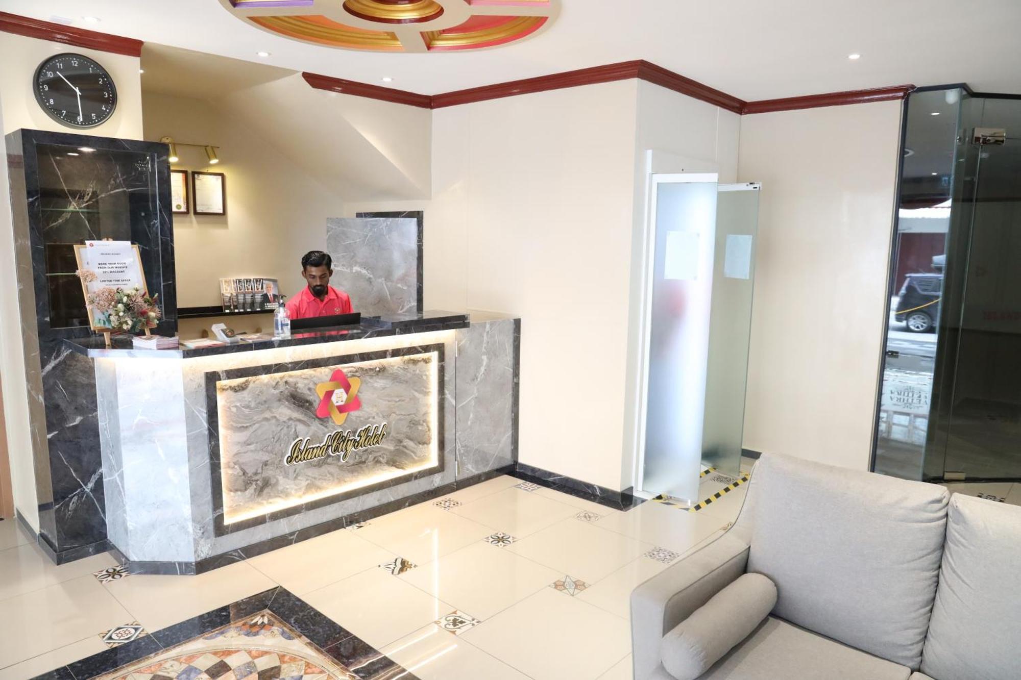 Hotel Capital O 90897 Island 3*